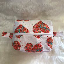 Load image into Gallery viewer, Regular Sized Diaper Pod - Floral Hearts
